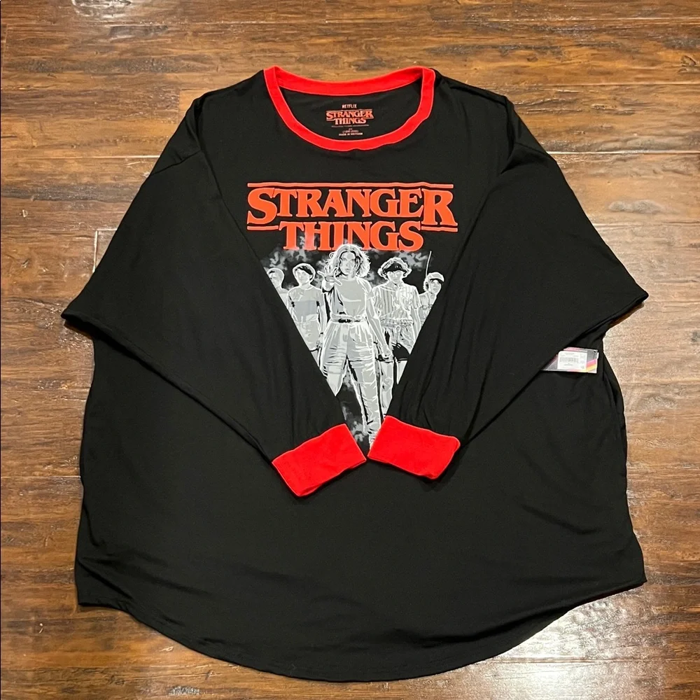 NWT Stranger Things Black & Red Sleep Shirt Size 2X - Picture 6 of 8